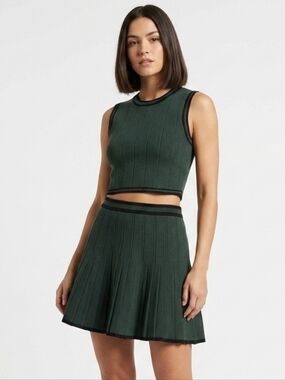 House of Harlow 1960 Ribbed Knit Tank & Pleated Skirt Set In Forest Green/Blk SM